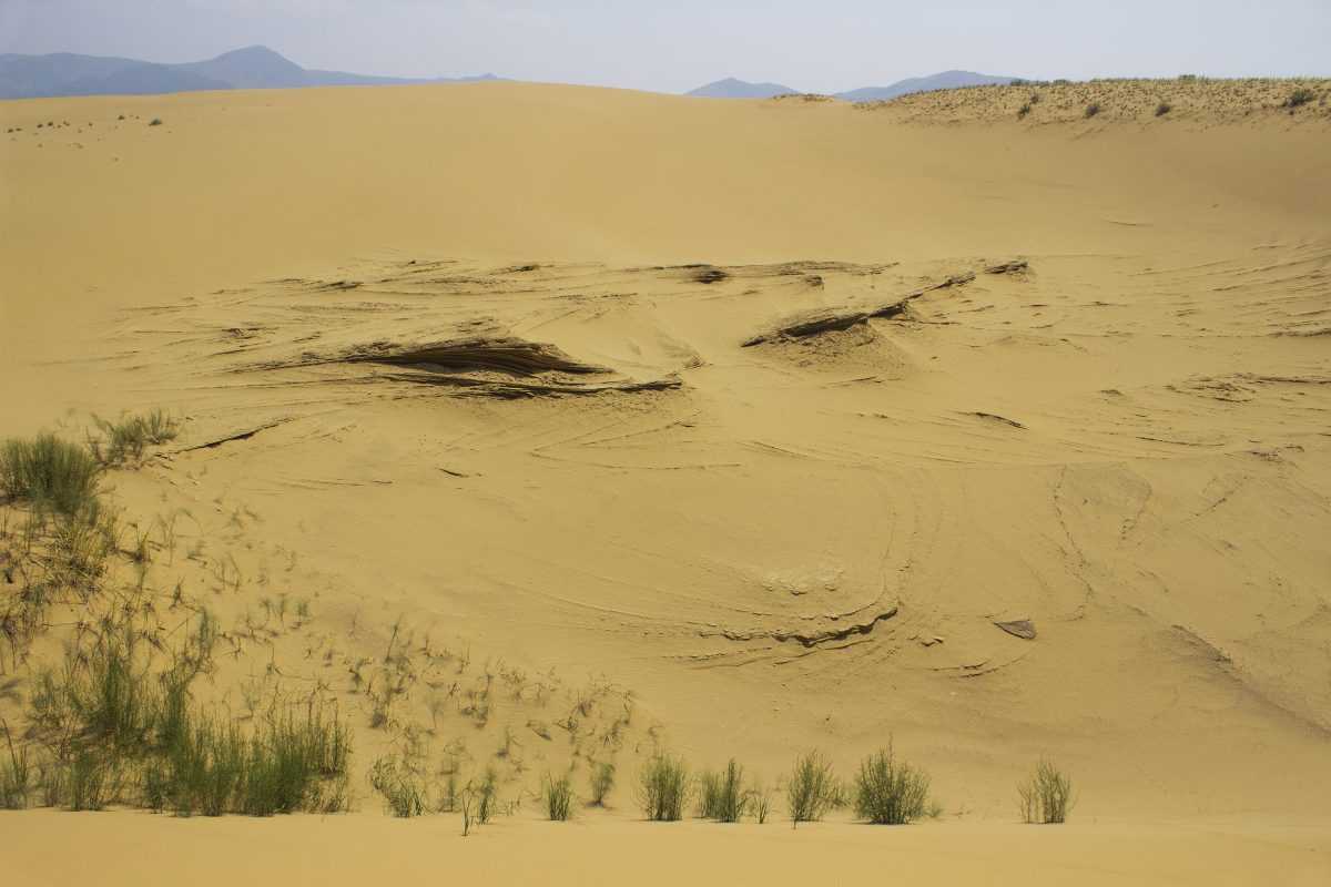 Песок на Сарыкуме