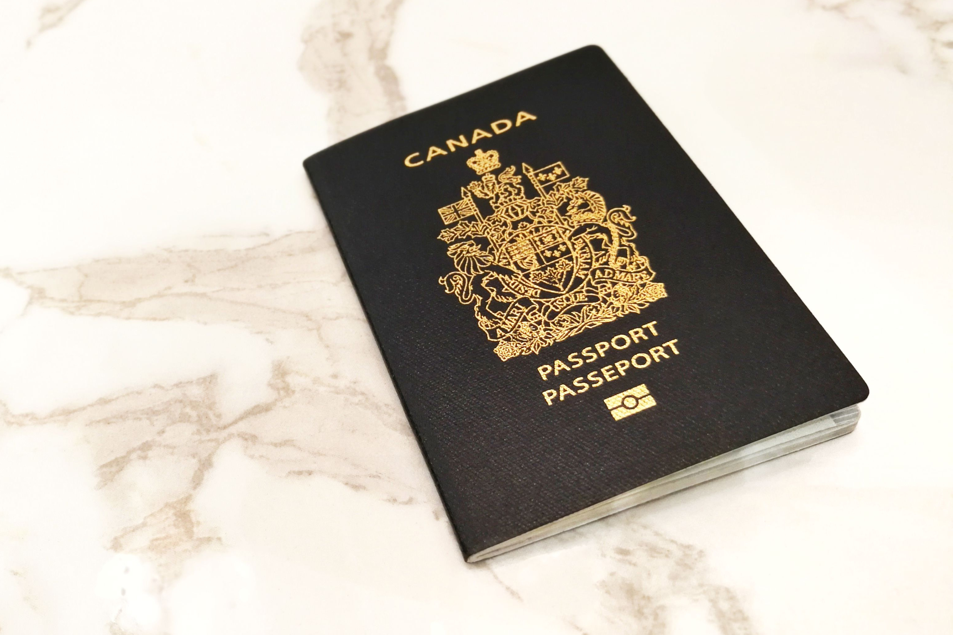 Получение паспорта Канады
